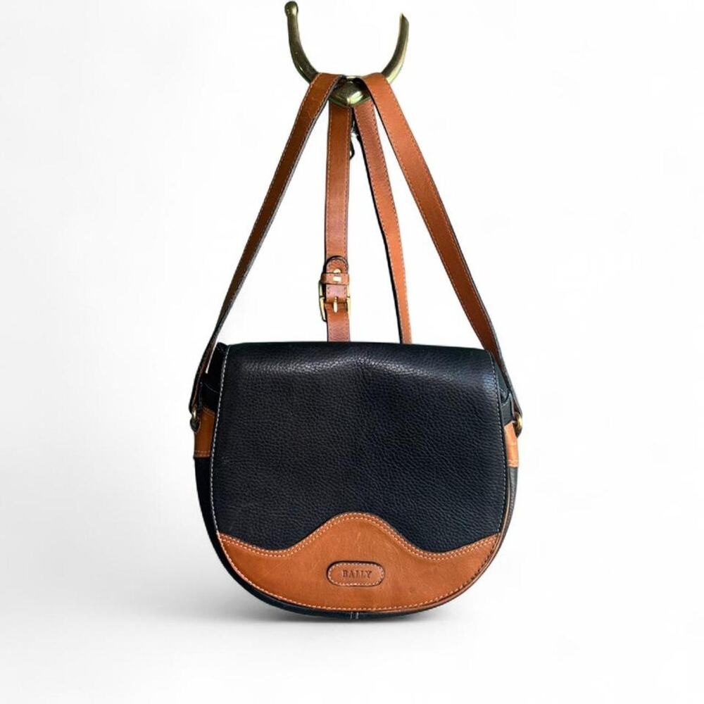 Bally vintage black leather saddle bag excellent condition